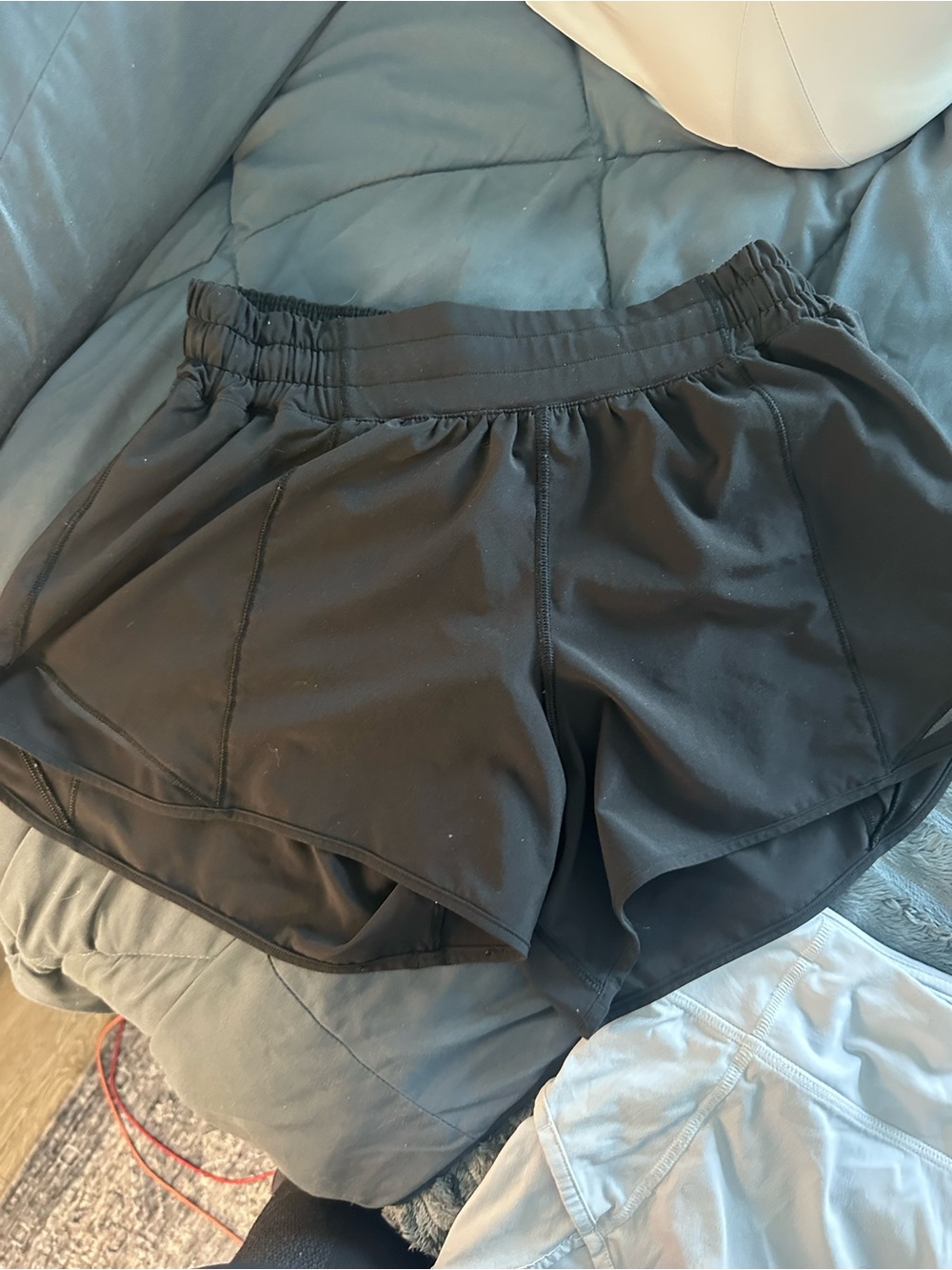 Lululemon size 6 shorts 2 pair Black and White Athletic Shorts Set - Picture 3 of 3